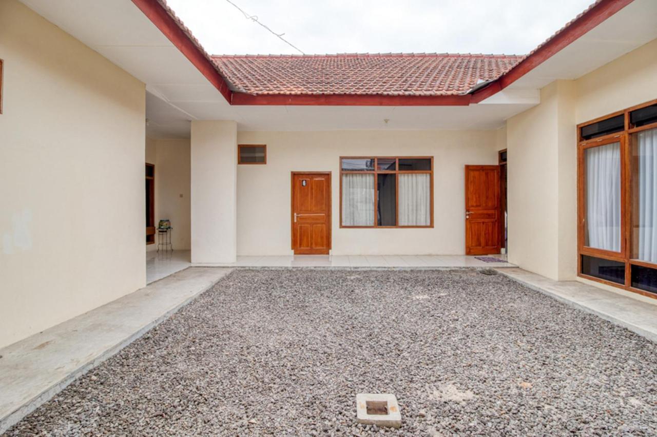 Reddoorz Near Universitas Gajah Mada Kejayan Экстерьер фото
